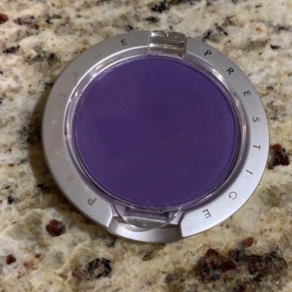 Prestige Purple Eyeshadows - Picture 5 of 6